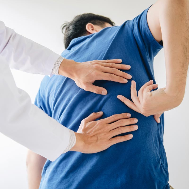 Effective neck pain treatment in Calgary - Divergent Health